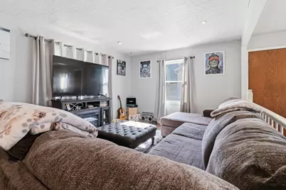 3613 S Taylor Ave, Milwaukee, WI 53207 - Photo 6