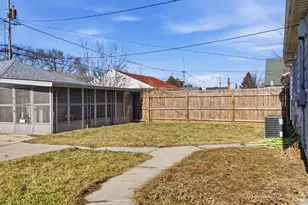 3613 S Taylor Ave, Milwaukee, WI 53207 - Photo 16