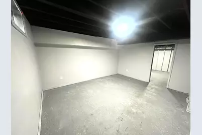 6077 W Calumet Rd, Milwaukee, WI 53223 - Photo 12