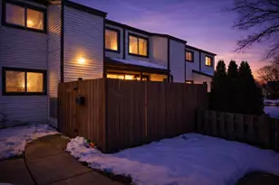 8305 N 107th St, Milwaukee, WI 53224 - Photo 22