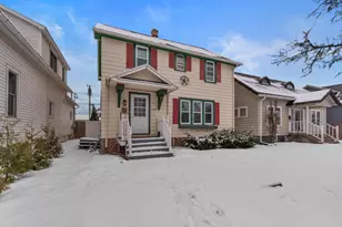 1345 Annie Ct, Sheboygan, WI 53083 - Photo 2