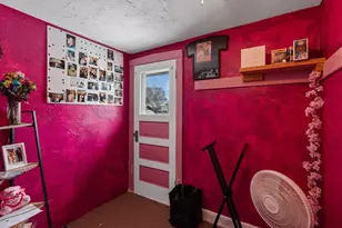 1345 Annie Ct, Sheboygan, WI 53083 - Photo 6