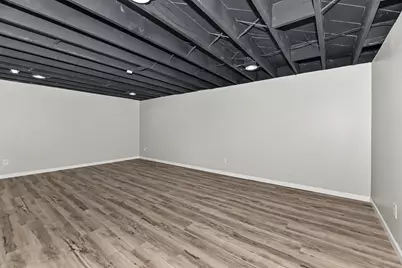 3020 W Edgerton Ave, Greenfield, WI 53221 - Photo 26