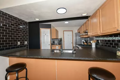 7836  Whitetail Dr, Racine, WI 53406 - Photo 12