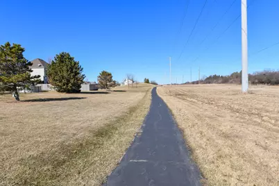 7836  Whitetail Dr, Racine, WI 53406 - Photo 34