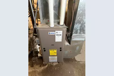 2448 N 28th St, Milwaukee, WI 53210 - Photo 6