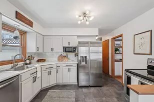 3781 S 68th St, Milwaukee, WI 53220 - Photo 10