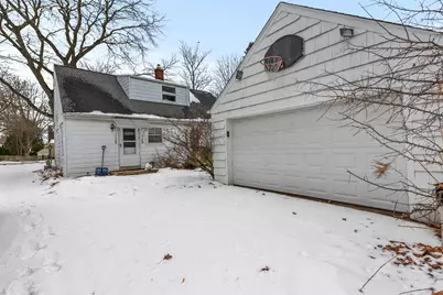 8338 N Whitney Rd, Fox Point, WI 53217 - Photo 36