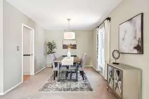 2430 W Applewood Ln, Glendale, WI 53209 - Photo 8