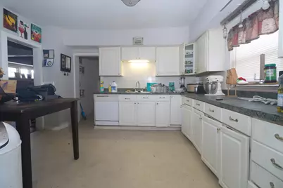 2502 N 46th St, Milwaukee, WI 53210 - Photo 6