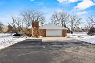 7864 N Green Bay Rd, River Hills, WI 53217 - Photo 44