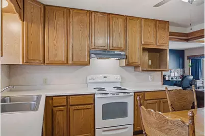 732 N Rusk Ave, Sparta, WI 54656 - Photo 14
