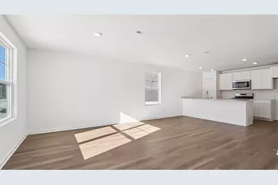 1018  58th Rd, Racine, WI 53182 - Photo 6