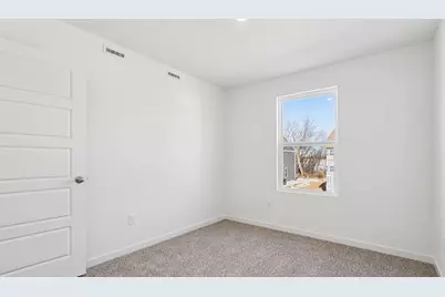 1018  58th Rd, Racine, WI 53182 - Photo 32