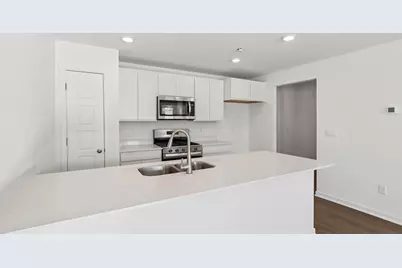 1018  58th Rd, Racine, WI 53182 - Photo 8