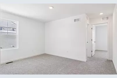 1018  58th Rd, Racine, WI 53182 - Photo 18