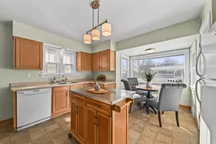 2873 N 83rd St, Milwaukee, WI 53222 - Photo 8