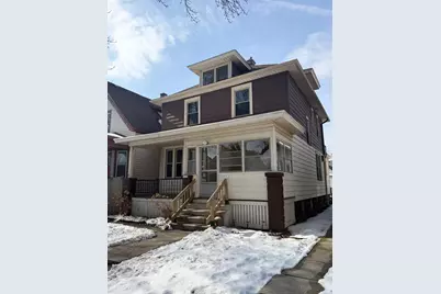 2129 S 31st St, Milwaukee, WI 53215 - Photo 2