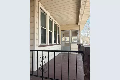 2129 S 31st St, Milwaukee, WI 53215 - Photo 6