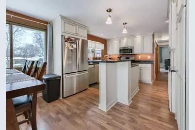 1307  Scott Dr, Racine, WI 53406 - Photo 8