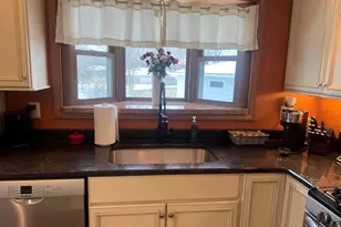 1307 Scott Dr, Racine, WI 53406 - Photo 10