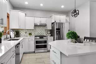 2111 Clearwater Dr, Onalaska, WI 54650 - Photo 10