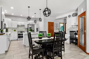 2111 Clearwater Dr, Onalaska, WI 54650 - Photo 8