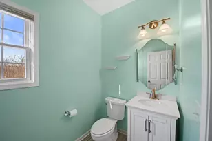 227 Shore Cir, Oconomowoc, WI 53066 - Photo 16