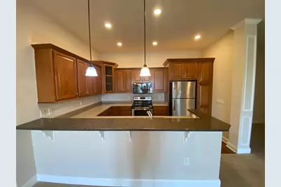 19155  Thomson Dr #304, Brookfield, WI 53045 - Photo 6