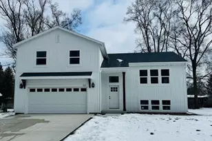 560 Lincoln St, Palmyra, WI 53156 - Photo 1