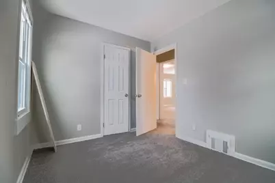 4337 N 42nd Pl, Milwaukee, WI 53216 - Photo 8