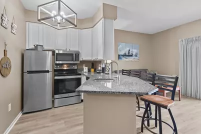 111  Center St #150, Lake Geneva, WI 53147 - Photo 2