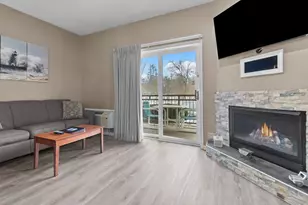 111 Center St, Lake Geneva, WI 53147 - Photo 4