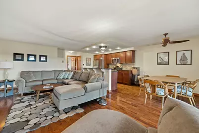 1070 S Lake Shore Dr #8-1-A, Lake Geneva, WI 53147 - Photo 6