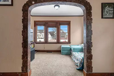 1810 S 10th St, Manitowoc, WI 54220 - Photo 8