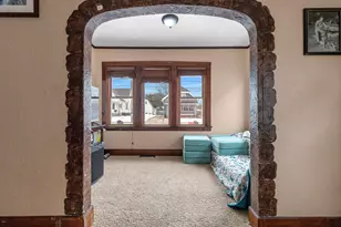 1810 S 10th St, Manitowoc, WI 54220 - Photo 8