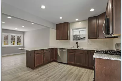 1703  84th Pl, Kenosha, WI 53143 - Photo 4