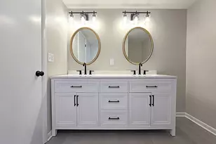 4570 N Delco Ave, Wauwatosa, WI 53225 - Photo 20