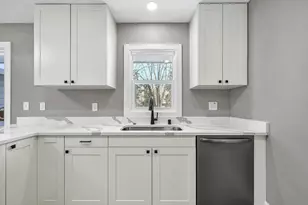 5105 S Small Rd, New Berlin, WI 53151 - Photo 16