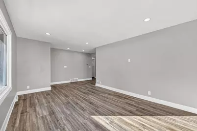 5105 S Small Rd, New Berlin, WI 53151 - Photo 8