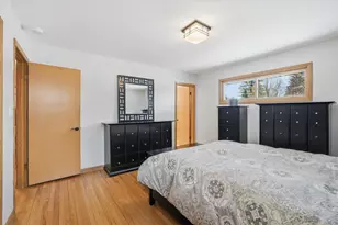 8965 N Navajo Rd, Bayside, WI 53217 - Photo 26