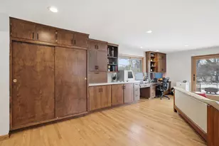 8965 N Navajo Rd, Bayside, WI 53217 - Photo 14