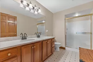 516 Arbor Oaks Ln, Waukesha, WI 53188 - Photo 18