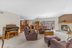 516 Arbor Oaks Ln, Waukesha, WI 53188 - Photo 6