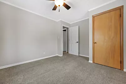 N62W23905  Sunset Dr, Sussex, WI 53089 - Photo 20