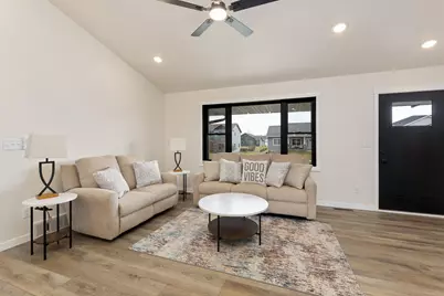 1508  Pioneer Dr, Holmen, WI 54636 - Photo 6