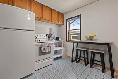 324  Douglass Ave, Waukesha, WI 53186 - Photo 10