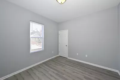 1500 S 71st St #1502, West Allis, WI 53214 - Photo 12