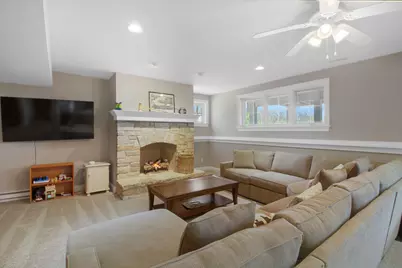 201  Abbey Springs Dr, Fontana, WI 53125 - Photo 22