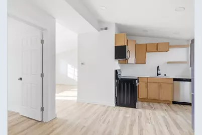 10314  Root River Dr, Racine, WI 53108 - Photo 12